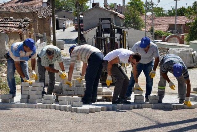 Tepebaşı Fen İşleri Ekiplerinin Kırsalda Yoğun Mesaisi