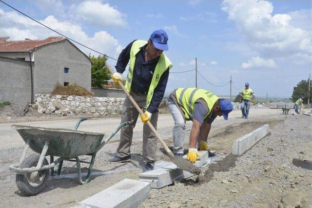 Tepebaşı Fen İşleri Ekiplerinin Kırsalda Yoğun Mesaisi