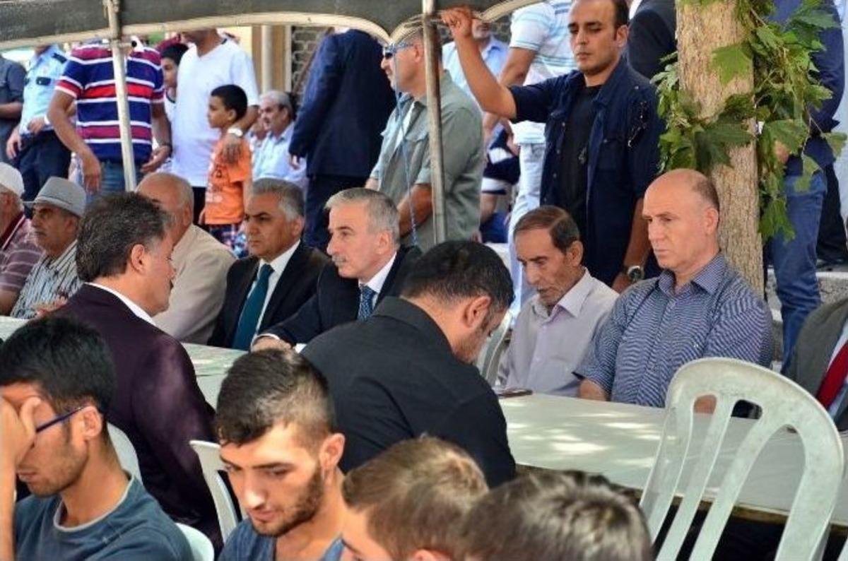 Şehit Polis Memurunun Mevlitine Şehit Babaları Da Katıldı