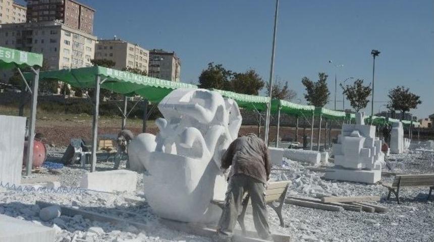 2&rsquo;nci Uluslararası Beylikd&uuml;z&uuml; Taş Heykel Sempozyumu Başlıyor
