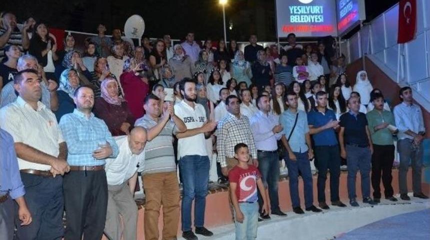 Yaz Okulu &Ouml;ğrencilerinden Şehitler İ&ccedil;in &Ouml;zel Program