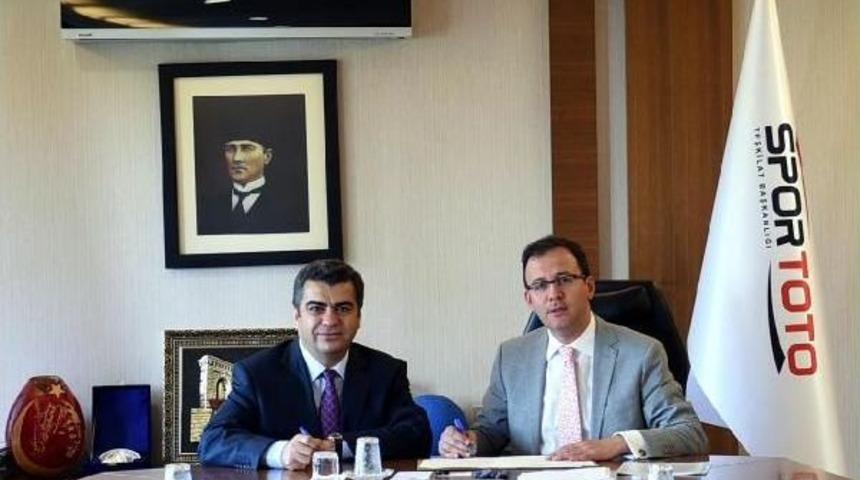 Spor Toto'dan Okulların Onarımına Destek