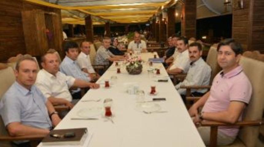 Başkan G&uuml;rlesin M&uuml;d&uuml;rlerle İstişare Toplantısında Buluştu