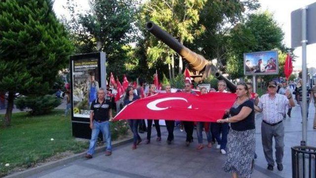 Çanakkale'de Teröre Tepki Ve Birlik Yürüyüşü