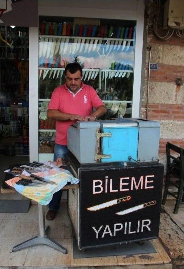 (&ouml;zel Haber) Bı&ccedil;ak&ccedil;ıların Bayram Mesaisi Erken Başladı 1