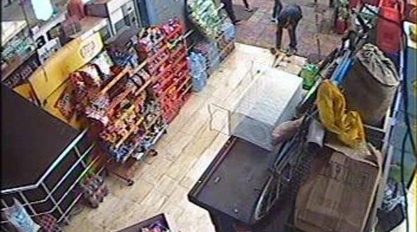 Kız Kardeşlere Cinayetten &Ouml;m&uuml;r Boyu Hapis