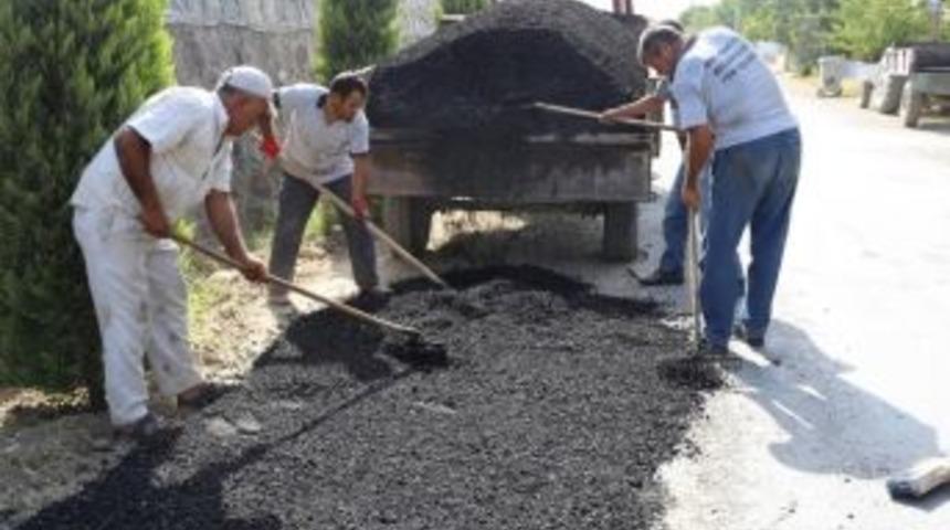Burhaniye&rsquo;de Asfalt Yama Seferberliği
