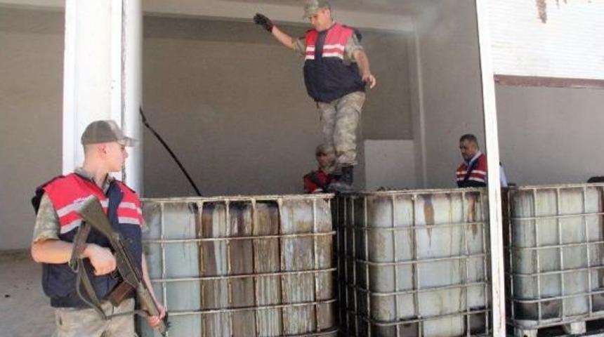 Şanlıurfa&rsquo;Da Ham Petrol Hırsızlığına 8 G&ouml;zaltı