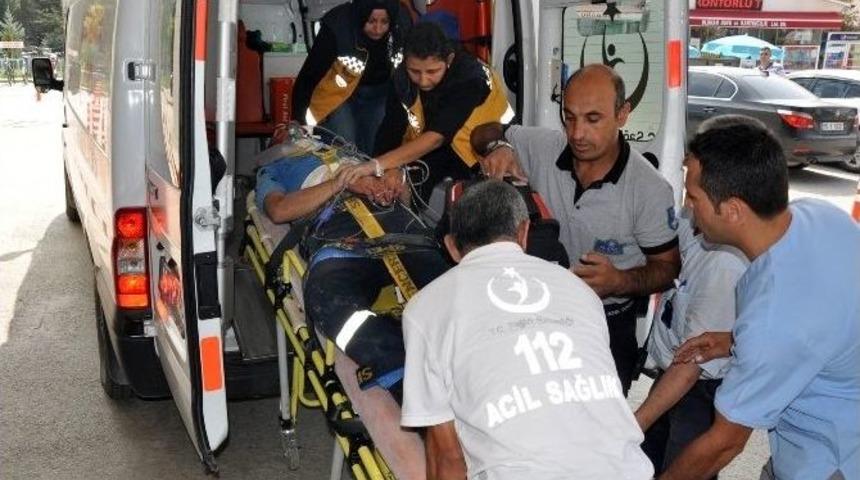 Fabrika İnşaatı &Ccedil;atısından D&uuml;şen İş&ccedil;i Ağır Yaralandı