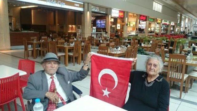 Bursa&rsquo;Dan Bayraklı &lsquo;Ter&ouml;re Hayır, Kardeşliğe Evet&rsquo; &Ccedil;ağrısı 2