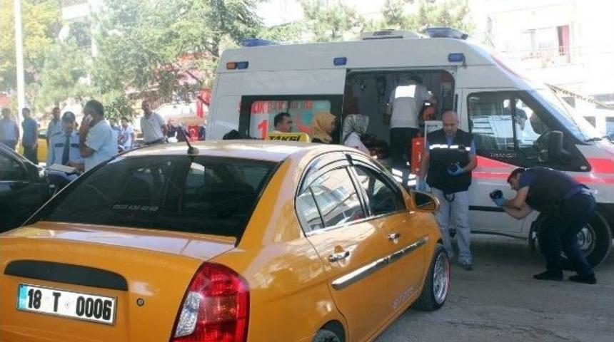 Taksici, Aracında &Ouml;l&uuml; Bulundu