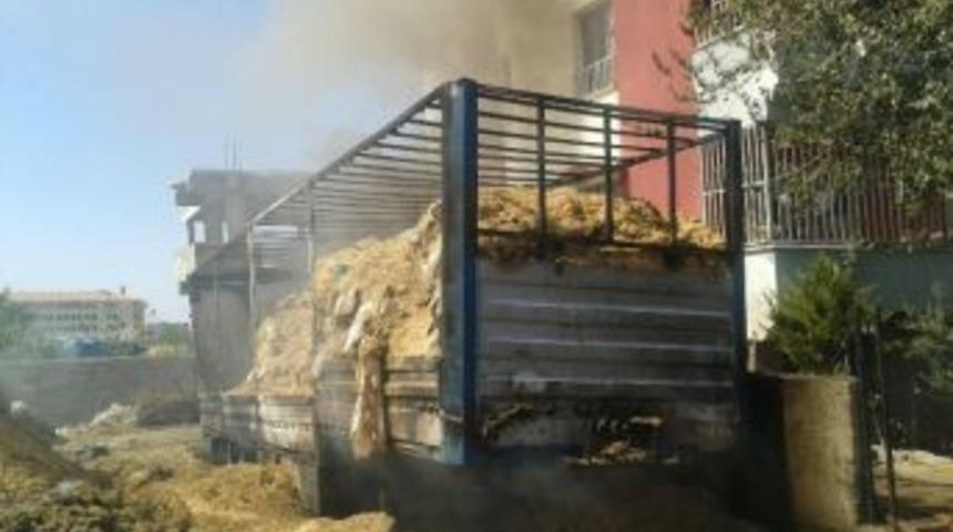 Siverek&rsquo;te Elli Ton Saman K&uuml;l Oldu