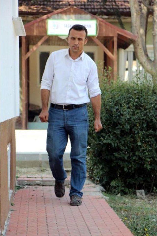 Mudurnu da &Ouml;fkeli Kalabalığı Sakinleştirmeye &Ccedil;alışan Şehit Babası: Hepimiz Kardeşiz 1