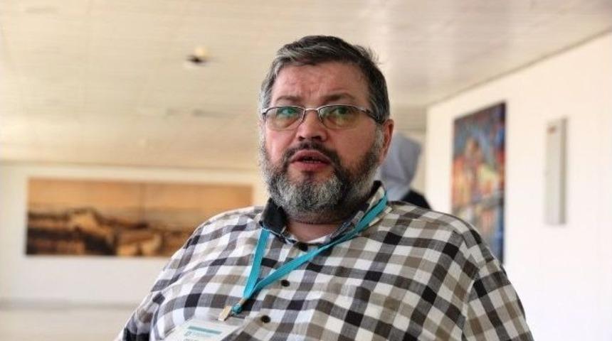 Prof. Dr. Ahmet Tabakoğlu, Suriyeli M&uuml;lteci Sorununu Değerlendirdi