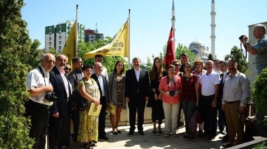 Moldovalı Gazeteciler Başkan Aky&uuml;rek&rsquo;i Ziyaret Etti