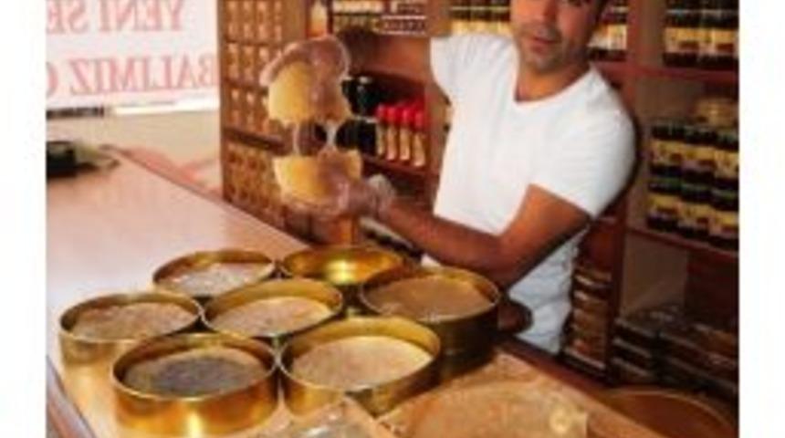 Yeni Sezon Ballar Stantlardaki Yerini Aldı