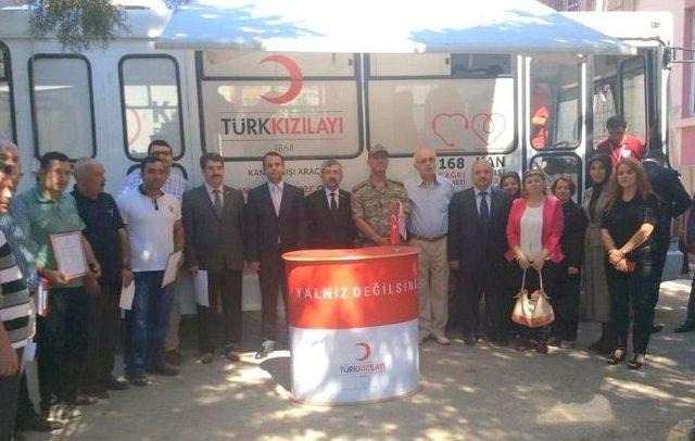 Zile&rsquo;de Kan Bağışında Bulunanlara Madalya Verildi 1