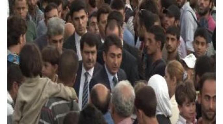 İstanbul Valisi Şahin Suriyeli Sığınmacıların Bulunduğu Otogarda...