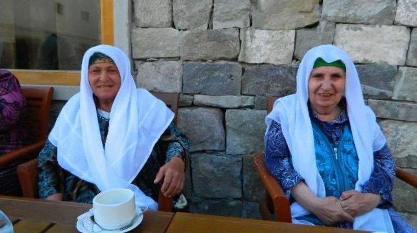 Kırgızistan&rsquo;da Yaşayan 33 Yaşlı Kadın, Yıllar Sonra Anavatanları Ahıska&rsquo;ya Kavuştu