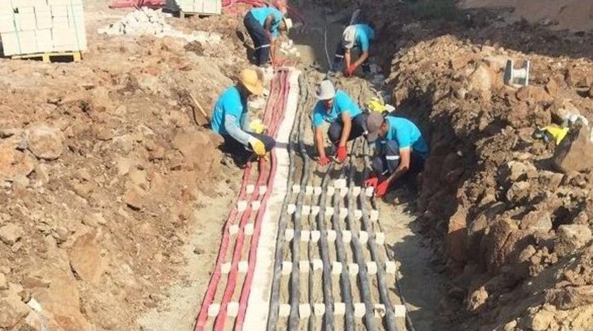Dedaş&rsquo;tan K&uuml;&ccedil;&uuml;k Sanayi Sitesi&rsquo;ne B&uuml;y&uuml;k Yatırım
