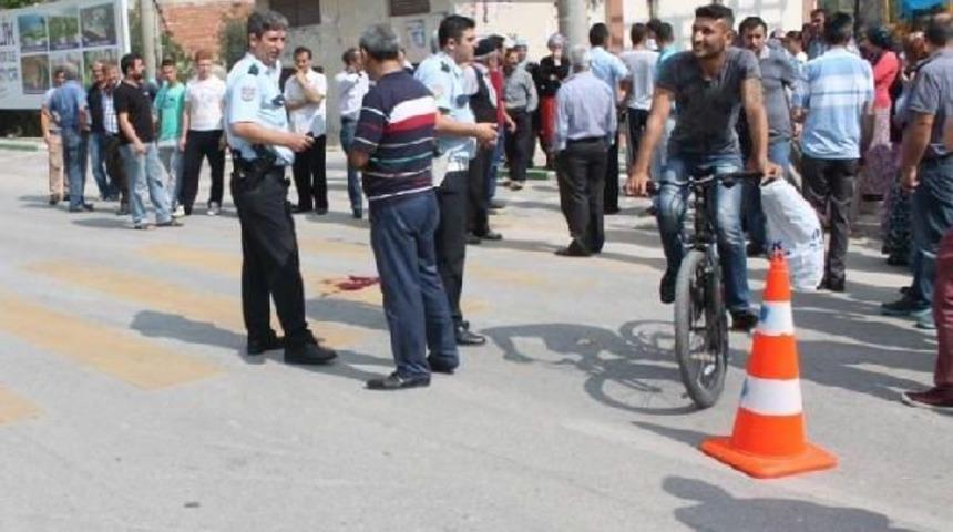 K&uuml;&ccedil;&uuml;k Ravza'nın &Ouml;nce Kopan Parmağı Bulundu Sonra Yerine Dikildi