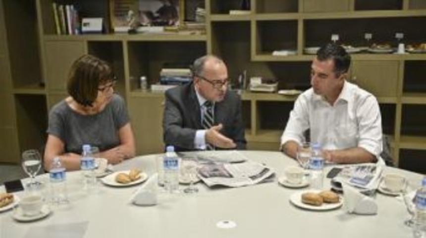 Euro Green Leaders Visit Daily H&uuml;rriyet In Solidarity After Attacks