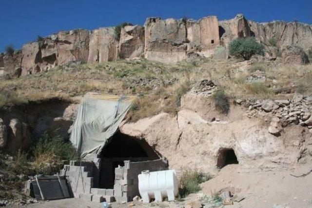 Nevşehir de Kuyuya Define Aramaya Giren 3 Kişi Metan Gazından &Ouml;ld&uuml; (2) 1