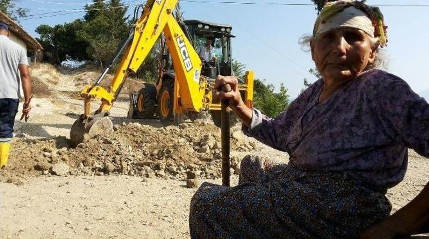 Asırlık Nine’lerin Su Sevinci