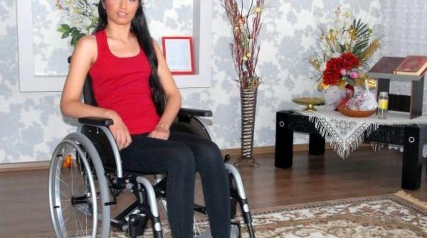 Mutlu Kaya: Şarkı S&ouml;ylemeyi &Ouml;zledim