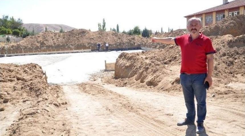 Topakkaya&rsquo;ya 8 Derslikli Ortaokul