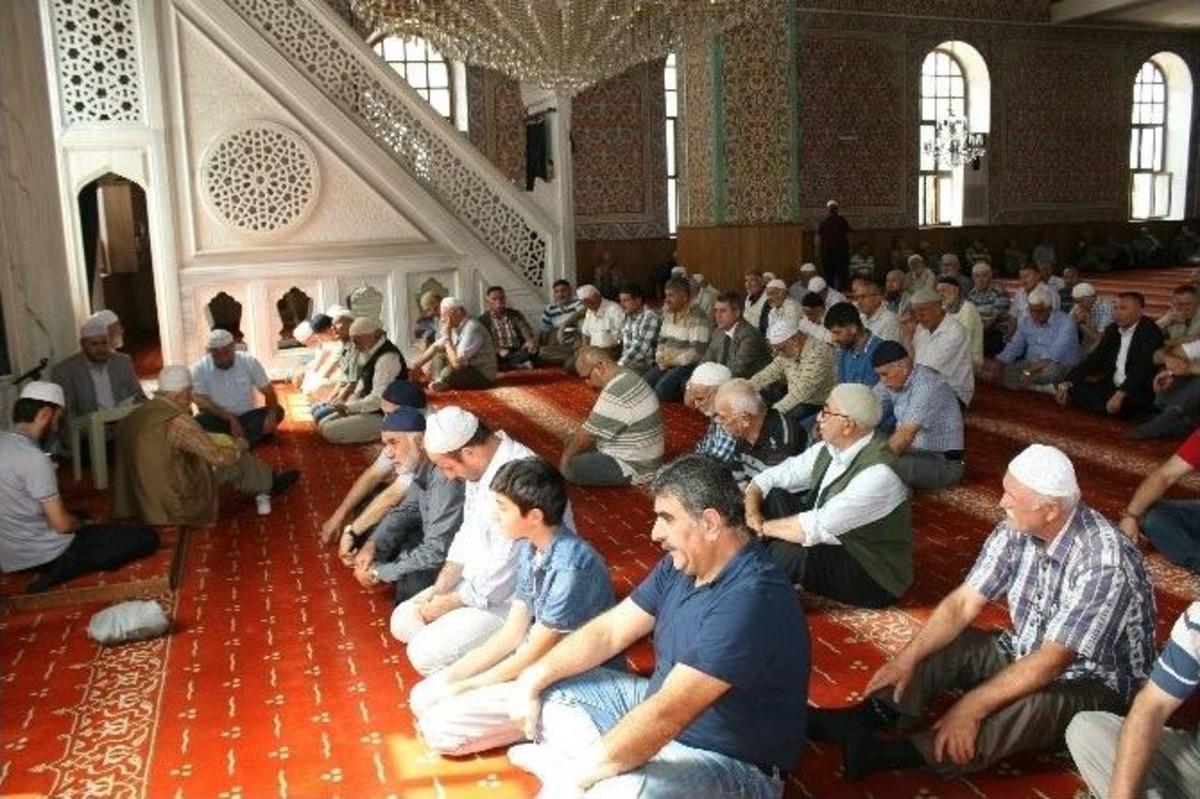 Şehit Babası Cemal Aksarı: &ldquo;bizde Ayrım Yoktur Tek Millet, Tek Bayrak Ve Tek Y&uuml;reğiz&rdquo;