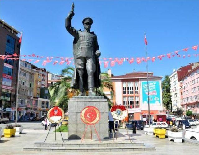 Rize’De 'atatürk Anıtı Kaldırılıyor' Tartışması