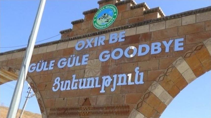 Tuzluca Belediyesinden 4 Dilde Tabela