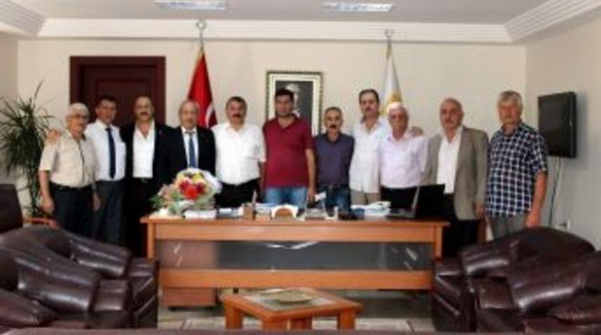 Arifiye Muhtarlar Derneği&rsquo;nden Başkan Karakulluk&ccedil;u&rsquo;ya Ziyaret