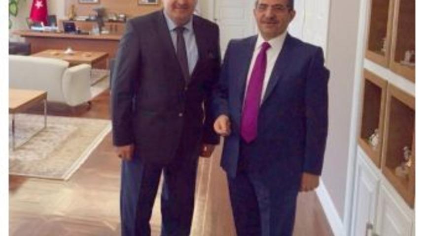 Yunusemre&rsquo;deki Kentsel D&ouml;n&uuml;ş&uuml;me Bakan G&uuml;ll&uuml;ce&rsquo;den Tam Destek