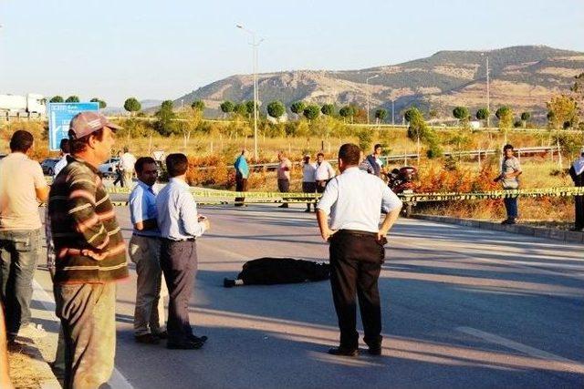 Minibüse Yetişmek İsterken Hayatını Kaybetti