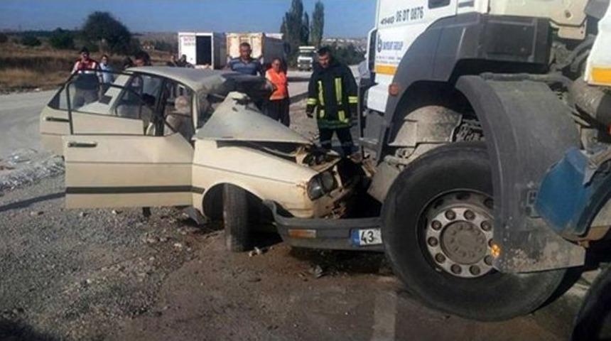 Gediz&rsquo;de Trafik Kazası: 1 &Ouml;l&uuml;, 3 Yaralı