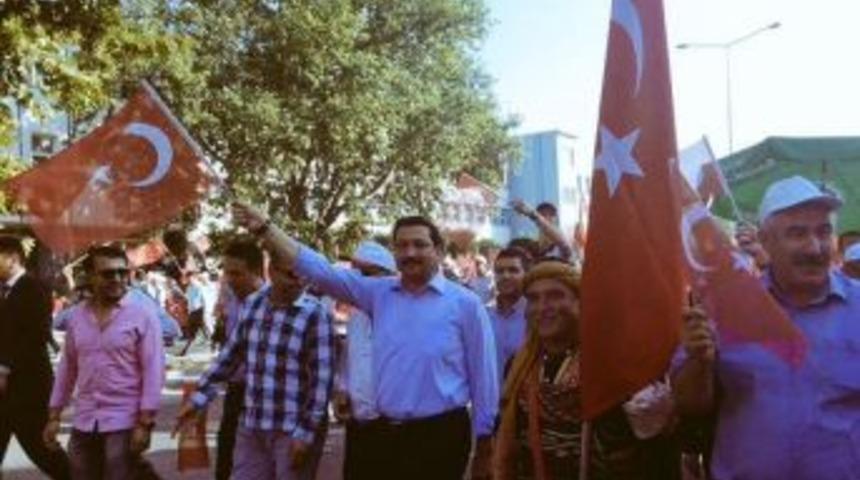 Başkan Ak &ldquo;ter&ouml;re Hayır, Kardeşliğe Evet&rdquo; Y&uuml;r&uuml;y&uuml;ş&uuml;ne Katıldı