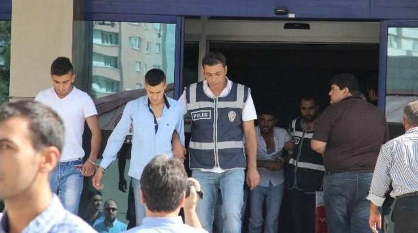 Telefon Dolandırıcıları Su&ccedil;&uuml;st&uuml; Yakalandı