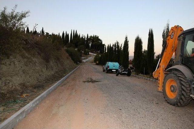 G&ouml;rdes Mezarlığı Yeni G&ouml;r&uuml;nt&uuml;s&uuml;ne Kavuşuyor 1