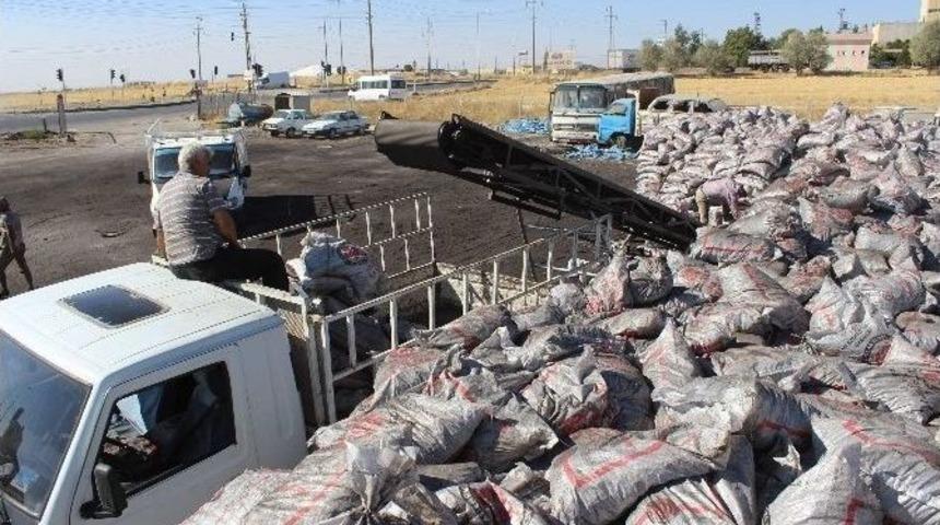 K&ouml;m&uuml;r Yardımları T&uuml;m Hızıyla S&uuml;r&uuml;yor