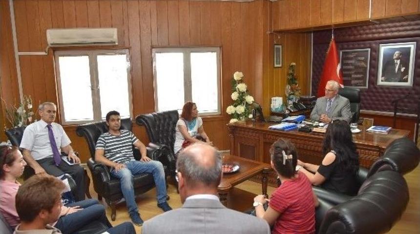 Milli Eğitim M&uuml;d&uuml;r&uuml; Oğuz, Yeni Atanan &Ouml;ğretmenlerle Buluştu