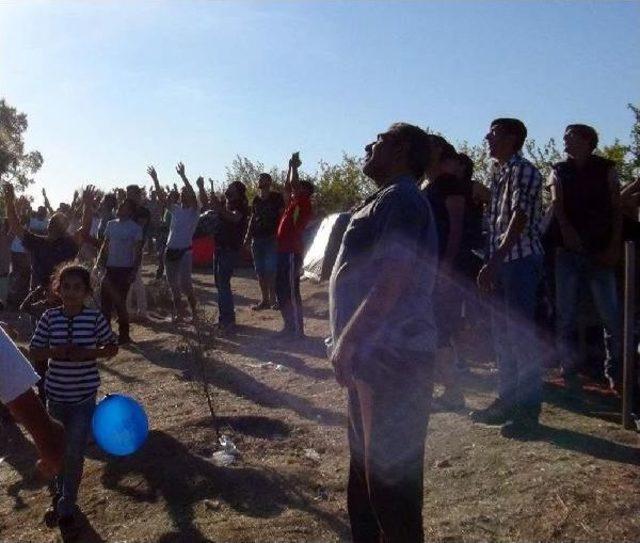 Suriyelilerin Umutsuz Bekleyişi S&uuml;r&uuml;yor 2