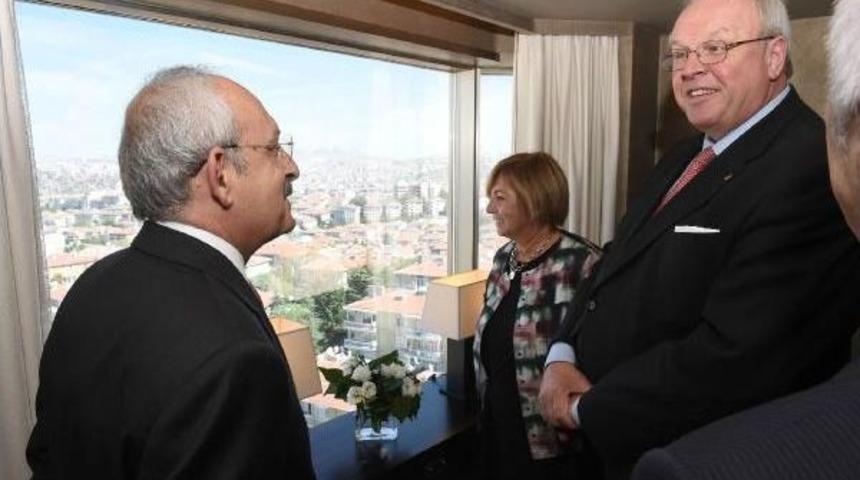 Kılı&ccedil;daroğlu, Almanya Dışişleri Bakanı Frank-Walter Steinmeier Ile G&ouml;r&uuml;şt&uuml;