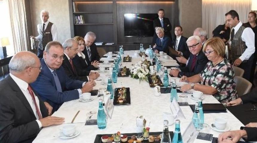 Kılı&ccedil;daroğlu, Almanya Dışişleri Bakanı Steınmeıer İle G&ouml;r&uuml;şt&uuml;