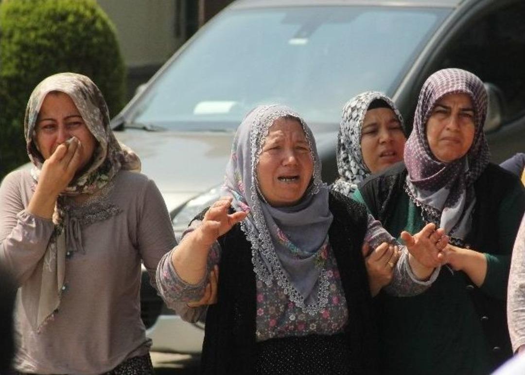 Astsubay &Ouml;nce Ağzına Kurşun Sıkmış Sonra 10. Kattan D&uuml;şm&uuml;ş