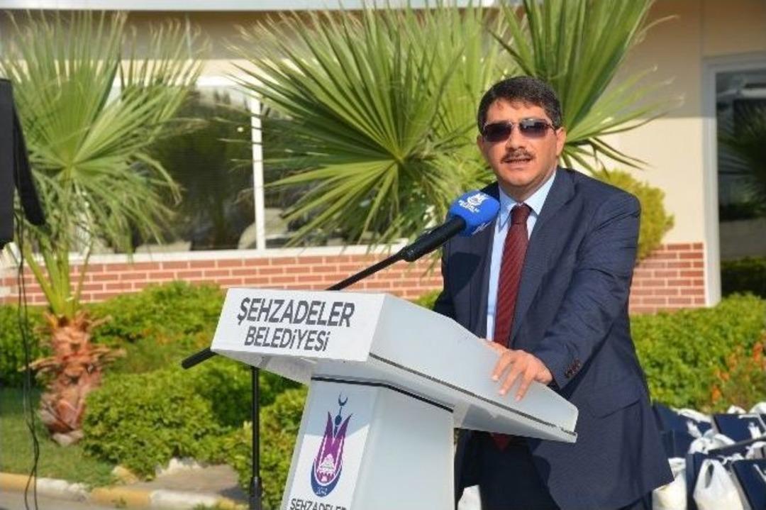 Başkan &Ccedil;elik Personeli İle Bayramlaştı