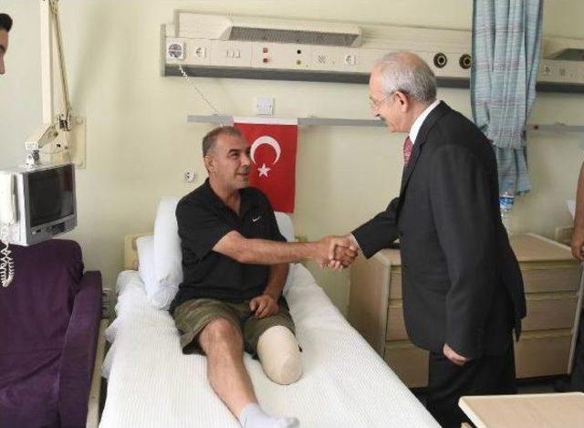 Kılı&ccedil;daroğlu, Tsk Rehabilitasyon Merkezi ni Ziyaret Ederek Gazilerle G&ouml;r&uuml;şt&uuml; 3