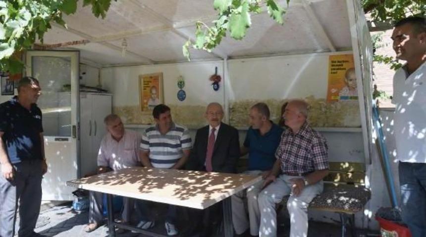 Kılı&ccedil;daroğlu, Taksi Durağını Ziyaret Etti