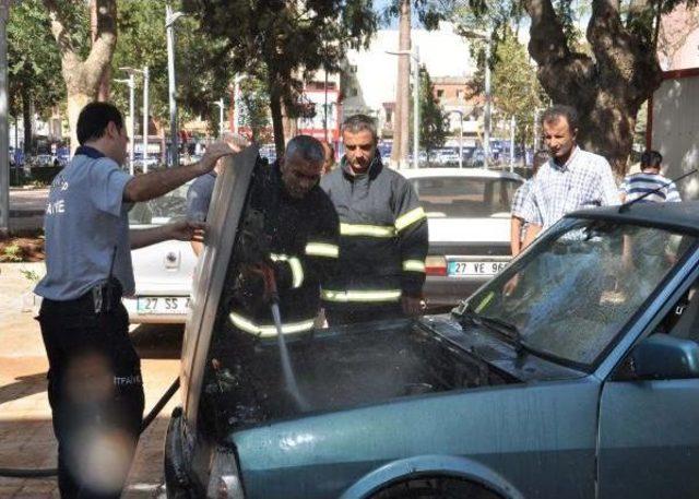 İslahiye'de Seyir Halindeki Otomobil Yandı